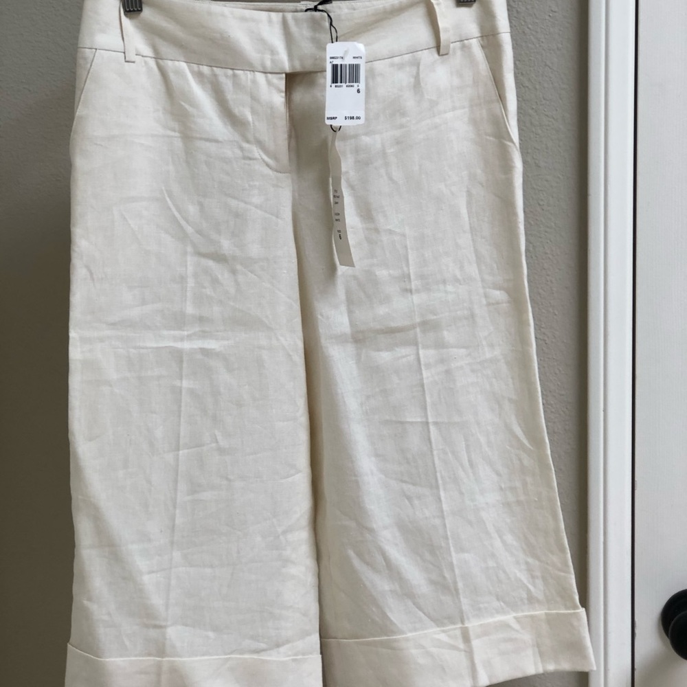 Diane von Furstenburg off white linen Capris sz 6